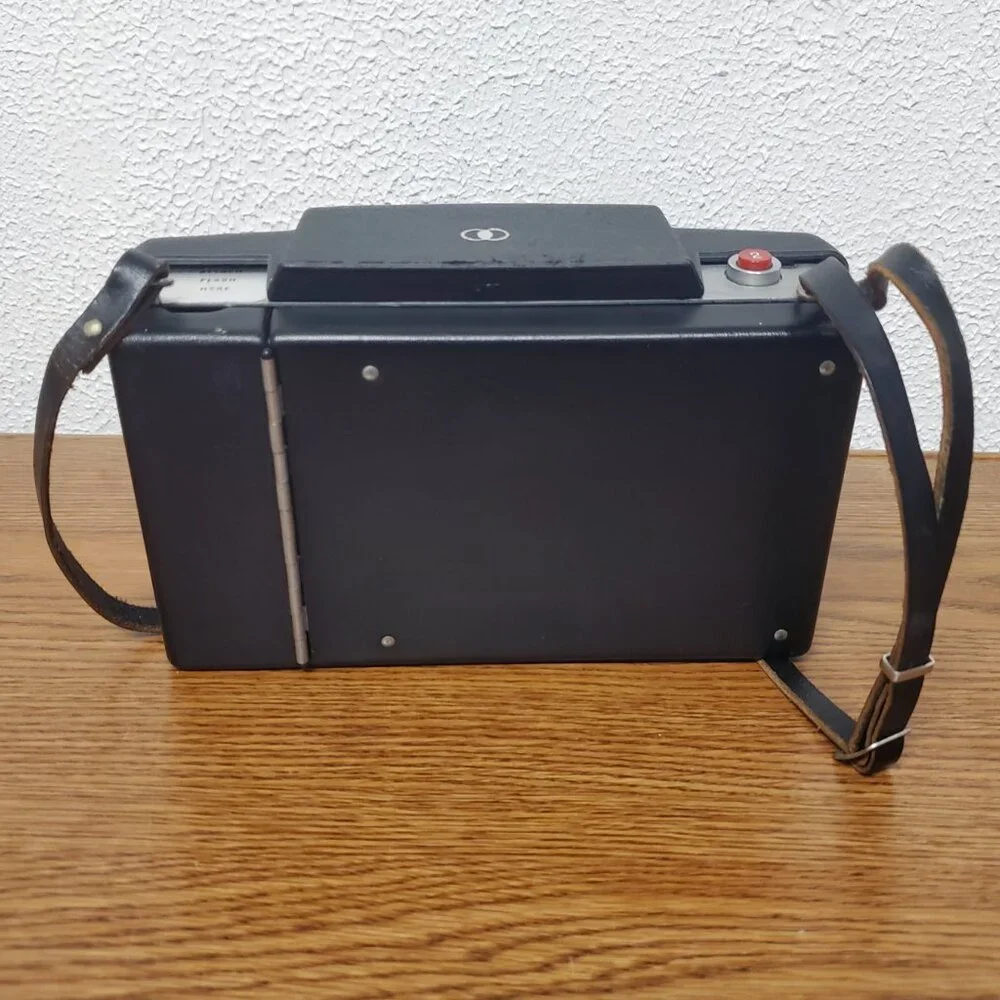 Vintage Electronics - Camera - Polaroid Automatic 250 Land Camera